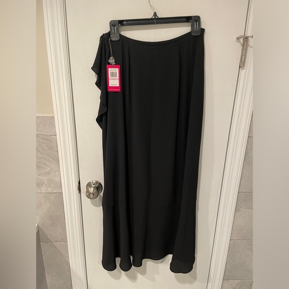 NWT Vince Camuto Faux Wrap Ruffle Trim Black Skirt Size 6 - Picture 6 of 8